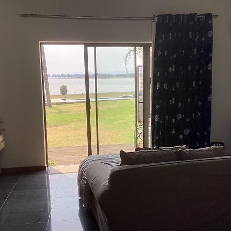 The Vaal Guesthouse Oranjeville Exteriör bild
